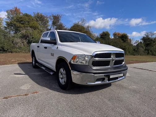 2018 RAM 1500 ST