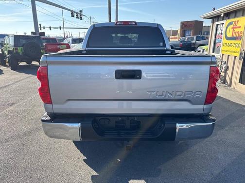 2017 Toyota Tundra SR5