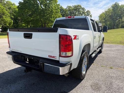 Summit White 2012 GMC Sierra 1500 SLT