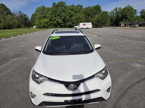 Super White 2017 Toyota RAV4 XLE