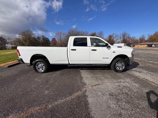 2020 RAM 2500 Tradesman Crew Cab 4X4 8' Box
