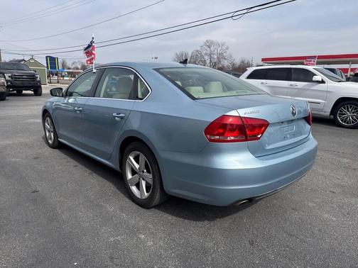 2013 Volkswagen Passat 2.5 SE