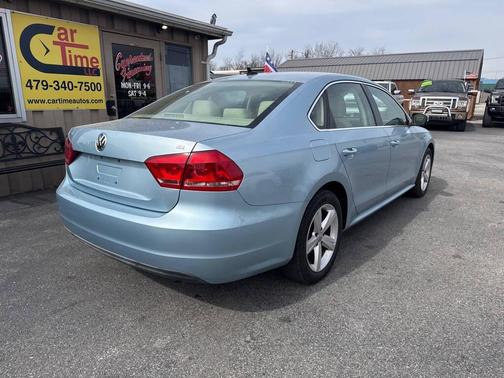 2013 Volkswagen Passat 2.5 SE