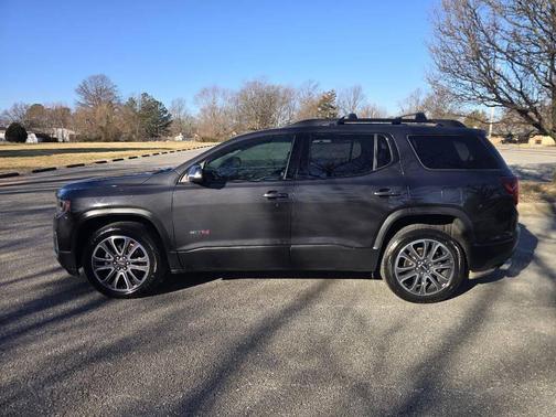 2020 GMC Acadia AWD AT4