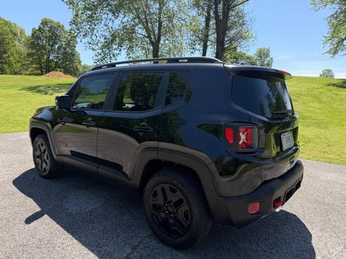 Black 2018 Jeep Renegade Trailhawk