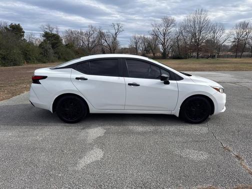 2020 Nissan Versa 1.6 S