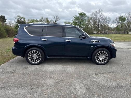 2016 INFINITI QX80 Base