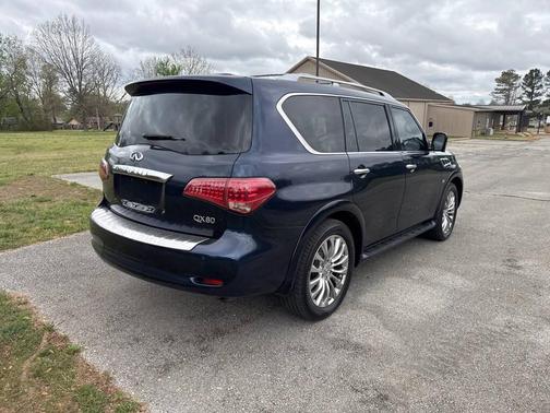 2016 INFINITI QX80 Base