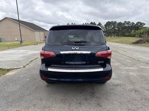 2016 INFINITI QX80 Base