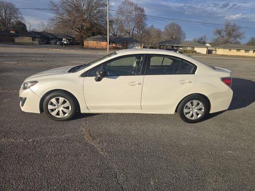 2015 Subaru Impreza 2.0i