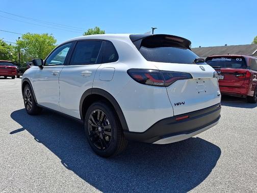 Platinum White Pearl 2026 Honda HR-V Sport