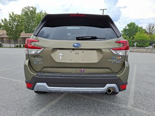 2023 Subaru Forester Touring