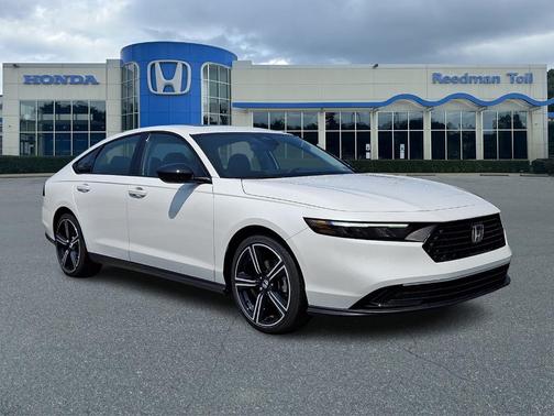 Platinum White Pearl 2026 Honda Accord SE