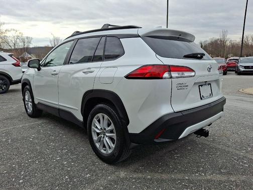 2023 Toyota Corolla Cross LE