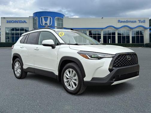 2023 Toyota Corolla Cross LE