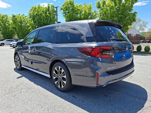 Modern Steel Metallic 2026 Honda Odyssey Elite