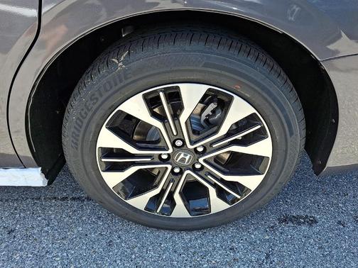 Modern Steel Metallic 2026 Honda Odyssey Elite