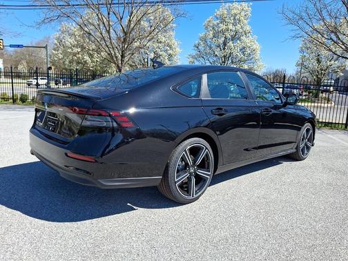 Crystal Black Pearl 2026 Honda Accord Hybrid Sport