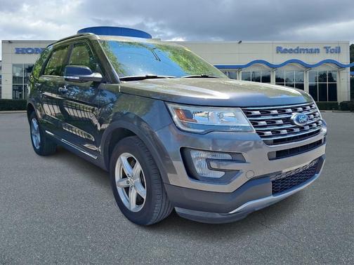 Magnetic 2017 Ford Explorer XLT
