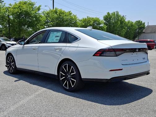 Platinum White Pearl 2026 Honda Accord Hybrid Touring