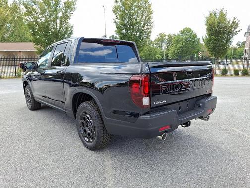 2025 Honda Ridgeline TrailSport+