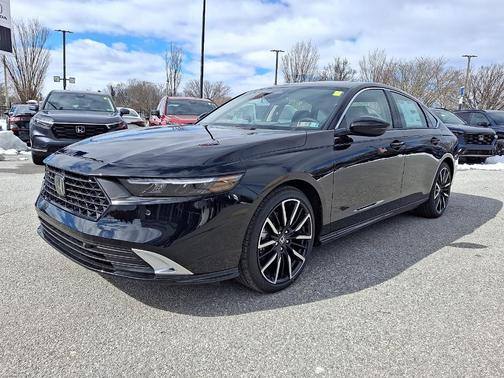 Crystal Black Pearl 2026 Honda Accord Hybrid Touring