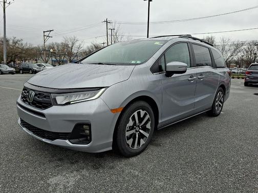 Solar Silver Metallic 2026 Honda Odyssey EX-L