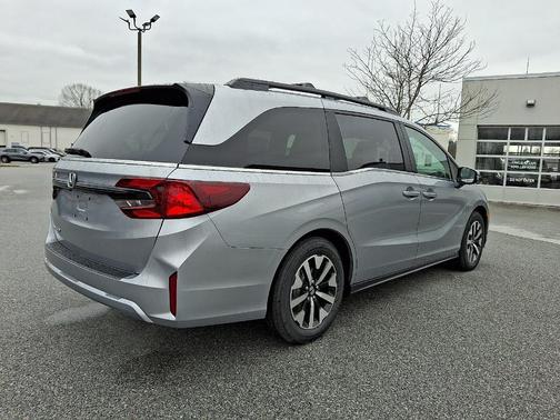 Solar Silver Metallic 2026 Honda Odyssey EX-L