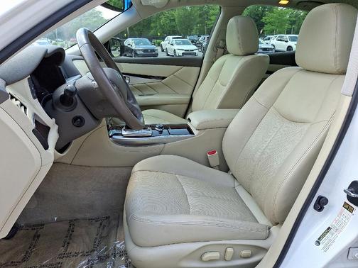 2015 INFINITI Q70 3.7X