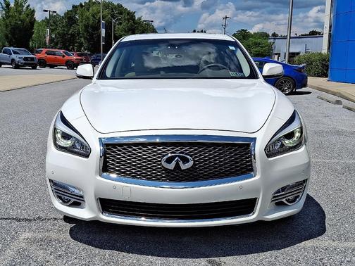 2015 INFINITI Q70 3.7X