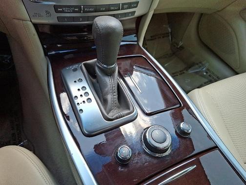 2015 INFINITI Q70 3.7X