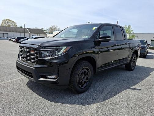 Crystal Black Pearl 2026 Honda Ridgeline TrailSport+