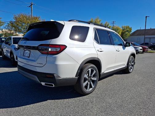 2025 Honda Pilot Touring