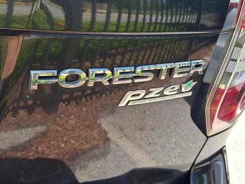 Dark Gray Metallic 2014 Subaru Forester 2.5i Premium