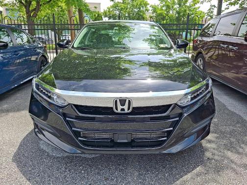 Crystal Black Pearl 2019 Honda Accord LX