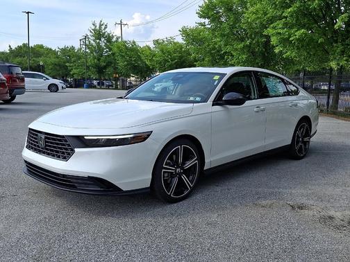 Platinum White Pearl 2026 Honda Accord SE