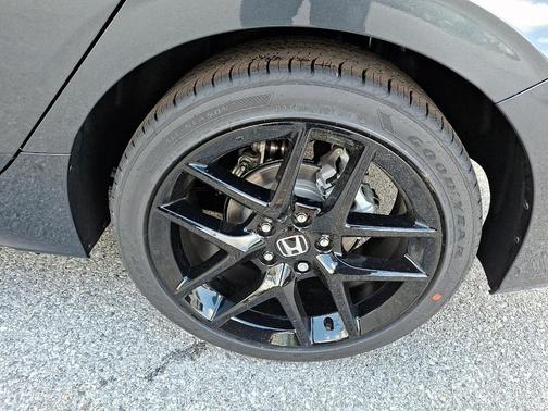 Meteorite Gray Metallic 2026 Honda Civic Sport