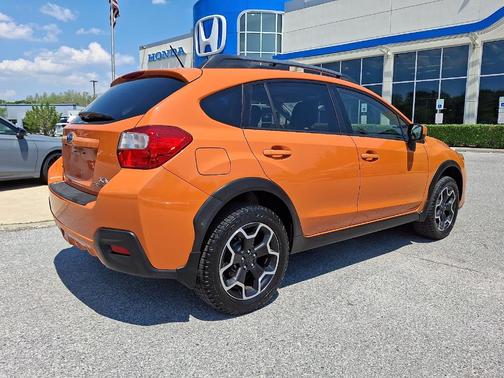 Tangerine Orange Pearl 2015 Subaru XV Crosstrek 2.0i Premium