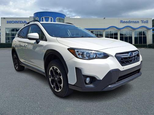 Crystal White Pearl 2021 Subaru Crosstrek Premium