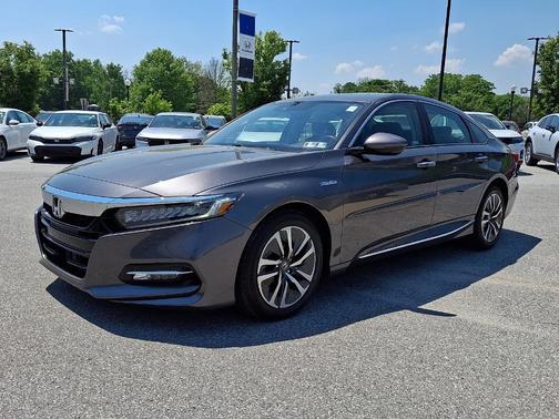 Lunar Silver Metallic 2018 Honda Accord Hybrid Touring