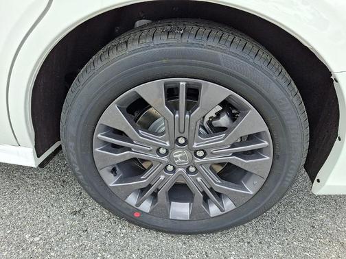 Platinum White Pearl 2026 Honda Odyssey Touring