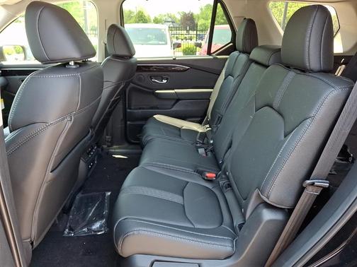 Crystal Black Pearl 2026 Honda Pilot EX-L