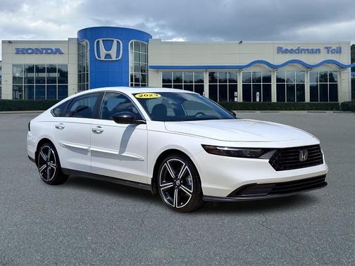 Platinum White Pearl 2023 Honda Accord Hybrid Sport