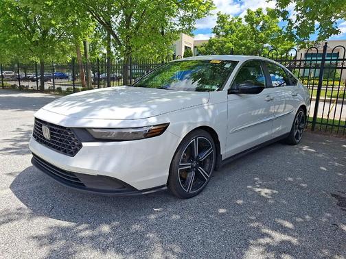 Platinum White Pearl 2023 Honda Accord Hybrid Sport