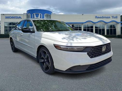 Platinum White Pearl 2023 Honda Accord Hybrid Sport
