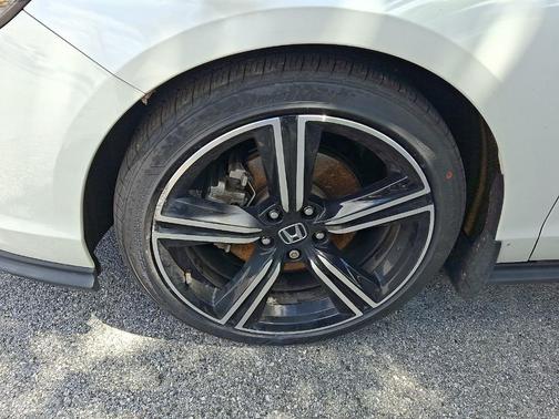 Platinum White Pearl 2023 Honda Accord Hybrid Sport