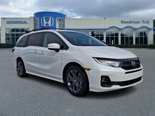 Platinum White Pearl 2026 Honda Odyssey Touring