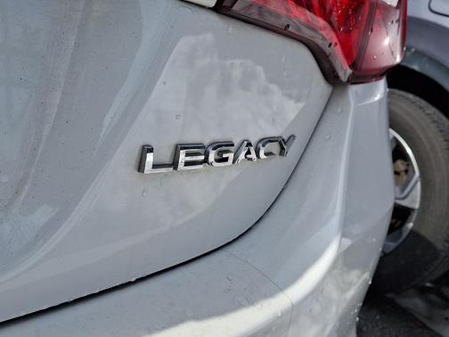 2018 Subaru Legacy 2.5i Premium
