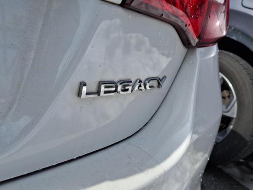 2018 Subaru Legacy 2.5i Premium