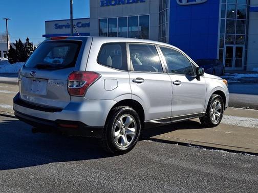 2015 Subaru Forester 2.5i